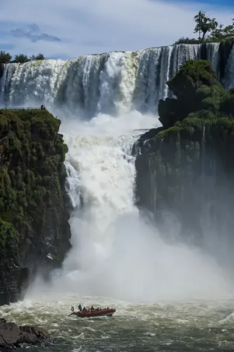 Framed Print : Largest waterfalls Unesco world heritage sight Foz de Iguazu, Argentina Framed Print : Largest waterfalls Unesco world heritage sight Foz de Iguazu, Argentina