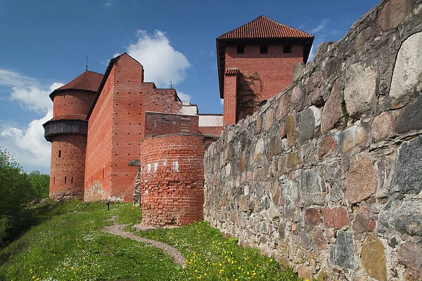 Latvia, Northeastern Latvia, Vidzeme Region, Gauja National Park, Sigulda, Turaida Castle