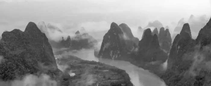 Framed Print : Li River and limestone hills in mist, Yangshuo, Guangxi, China Framed Print : Li River and limestone hills in mist, Yangshuo, Guangxi, China