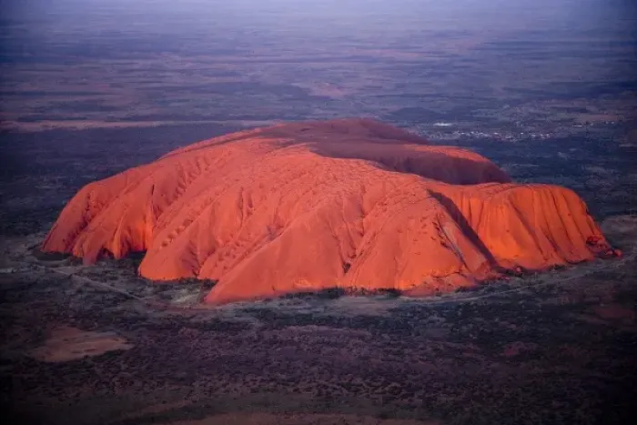 Framed Print : Last Light on Uluru / Ayers Rock, Uluru - Kata Tjuta National Park, World Heritage Area Framed Print : Last Light on Uluru / Ayers Rock, Uluru - Kata Tjuta National Park, World Heritage Area