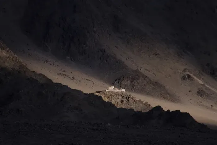 Framed Print : A llittle temple in the Himalayas, Ladakh, India