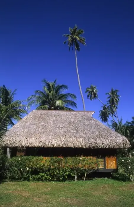 Framed Print : Local house as grass hut in Tahiti in island of Bora Bora in French Polynesia Framed Print : Local house as grass hut in Tahiti in island of Bora Bora in French Polynesia
