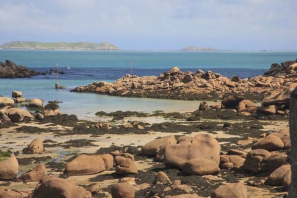 Located on the northern coast of Brittany, in the town of Ploumanach is this tidal