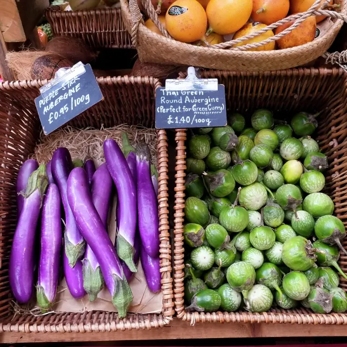 Framed Print : London, England, Great Britain. Borough Hall Market, fresh food, vendors and produce market. Farm fresh produce Framed Print : London, England, Great Britain. Borough Hall Market, fresh food, vendors and produce market. Farm fresh produce