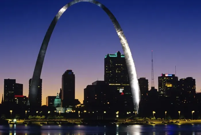 Framed Print : Looking across the Mississippi River to St Louis and Arch