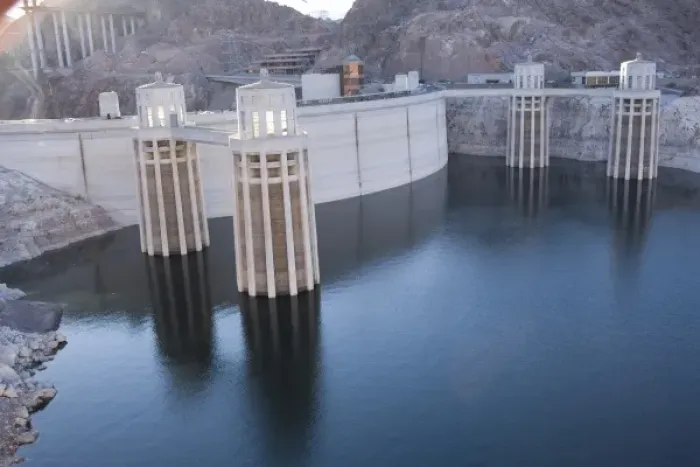 Framed Print : Low water levels at the Hoover Dam, Lake Mead, NV