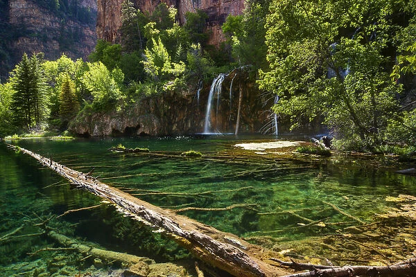 Lush and beautiful hanging lake near Glenwood springs in the Colorado Rocky Mountains