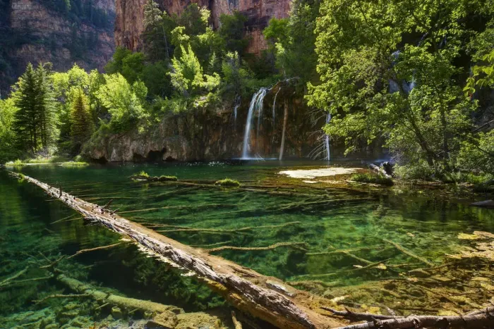 Framed Print : Lush and beautiful hanging lake near Glenwood springs in the Colorado Rocky Mountains Framed Print : Lush and beautiful hanging lake near Glenwood springs in the Colorado Rocky Mountains
