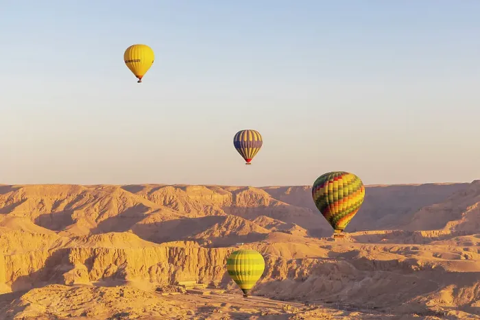 Framed Print : Luxor, Egypt. Hot air balloons taking tourist for a ride. (Editorial Use Only) Framed Print : Luxor, Egypt. Hot air balloons taking tourist for a ride. (Editorial Use Only)