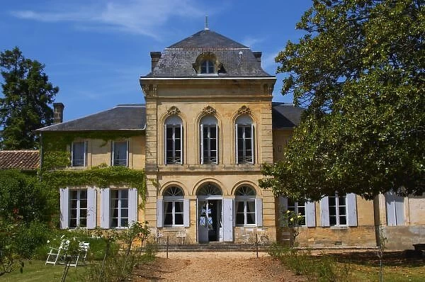 The main chateau building, renovated by Jorgensen Chateau de Haux Premieres Cotes