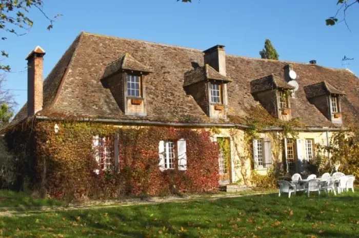 Framed Print : The main farm house on the property in traditional Dordogne style. Ferme de Biorne duck Framed Print : The main farm house on the property in traditional Dordogne style. Ferme de Biorne duck