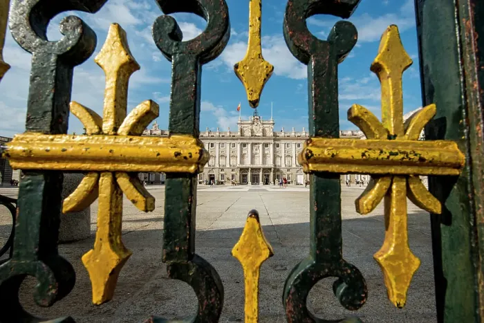 Framed Print : Main gate to the Royal Palace, Madrid, Spain Framed Print : Main gate to the Royal Palace, Madrid, Spain