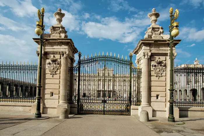 Framed Print : Main gate to the Royal Palace, Madrid, Spain Framed Print : Main gate to the Royal Palace, Madrid, Spain