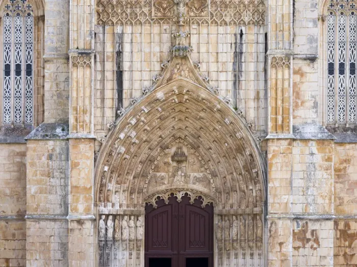 Framed Print : The main portal. The monastery of Batalha, Mosteiro de Santa Maria da Vitoria (UNESCO