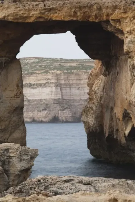 Framed Print : Malta, Gozo Island, Dwejra, Azure Window Arch on Dwejra Bay