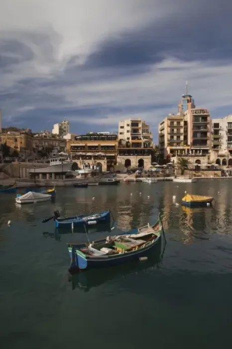 Framed Print : Malta, Valletta, St. Julians, cafes and buildings of the Spinola Bay area Framed Print : Malta, Valletta, St. Julians, cafes and buildings of the Spinola Bay area