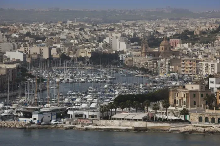 Framed Print : Malta, Valletta, Ta Xbiex, Msida Creek, Yacht Basin