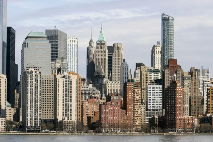 Framed Print : Manhattan buildings viewed from the Hudson River Framed Print : Manhattan buildings viewed from the Hudson River