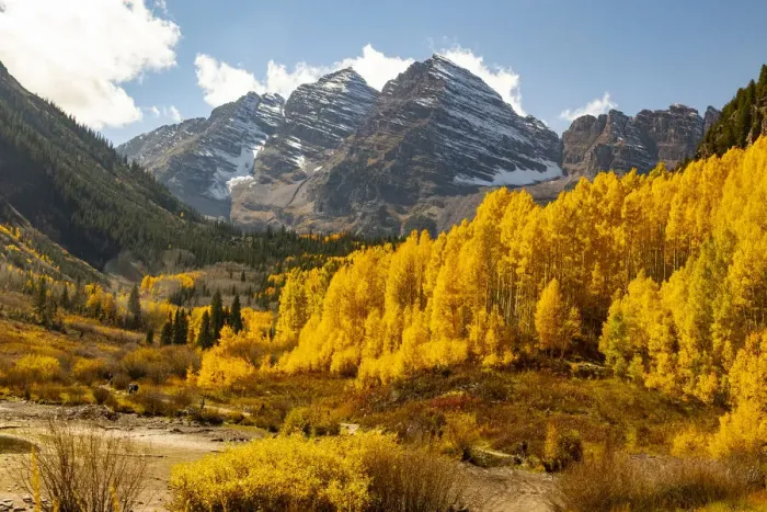 Framed Print : Maroon Bells-Snowmass Wilderness in Aspen, Colorado in autumn
