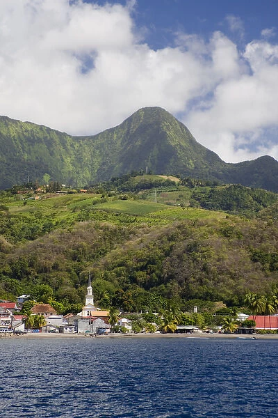 MARTINIQUE. French Antilles. West Indies. Pitons du Carbet rise above town of Le Carbet