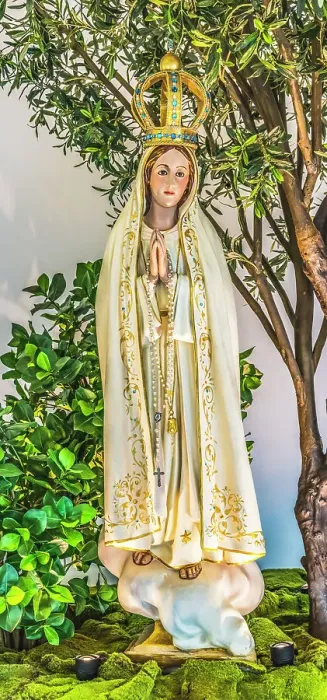 Framed Print : Mary statue, Saint Augustine, Florida. Mary appearing to peasant children in Fatima, Portugal. Mission founded 1565 Framed Print : Mary statue, Saint Augustine, Florida. Mary appearing to peasant children in Fatima, Portugal. Mission founded 1565