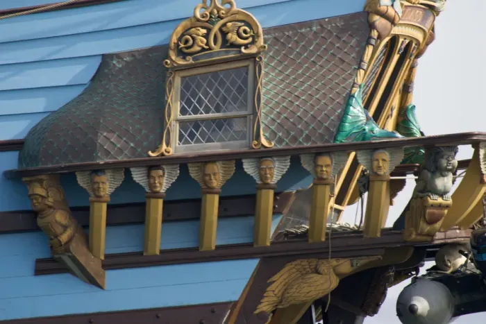 Framed Print : MARYLAND. USA. Carved faces on rail at aft of tall ship the Kalmar Nyckel. Chesapeake Bay