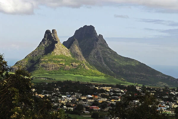 Mauritius, Floreal, houses in congestion with mountain peaks in the background against