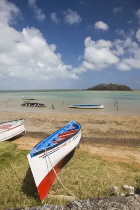Framed Print : Mauritius, Rodrigues Island, North Rodrigues, landscape and fishing boats at Pointe