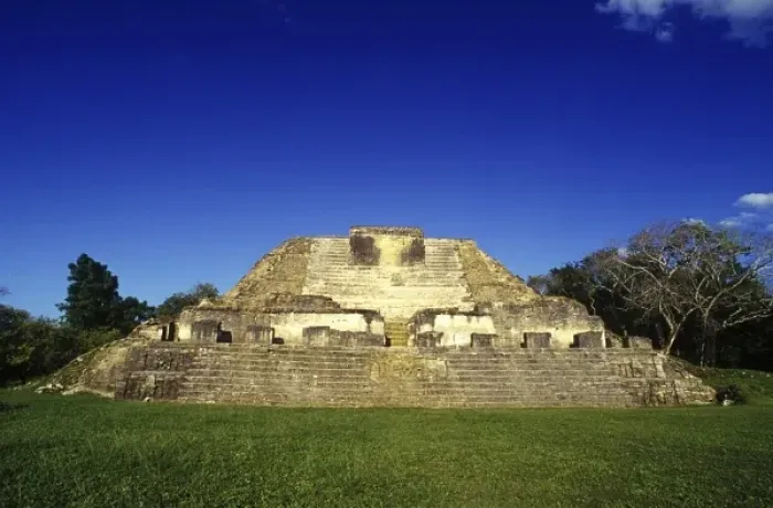 Framed Print : Mayan ruins at Altun Ha, Belize, Central America Framed Print : Mayan ruins at Altun Ha, Belize, Central America