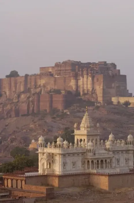 Framed Print : Mehrangarh Fort of Jodhpur and Jaswant Thada in the foreground. Rajasthan, INDIA Framed Print : Mehrangarh Fort of Jodhpur and Jaswant Thada in the foreground. Rajasthan, INDIA
