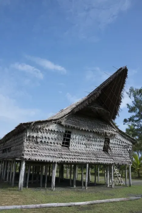 Framed Print : Melanesia, Papua New Guinea, Sepik River area, Murik Lakes, Karau Village