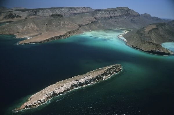 Mexico Baja California, Isla Espiritu Santo  /  Partida, Sea of Cortes, spectacular island