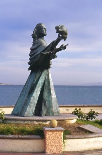 Mexico, Baja Peninsula, Sea of Cortez, LaPaz, sculpture along waterfront