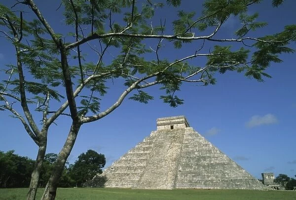 Mexico, Chichen Itza, Kukulcan or El Castillo