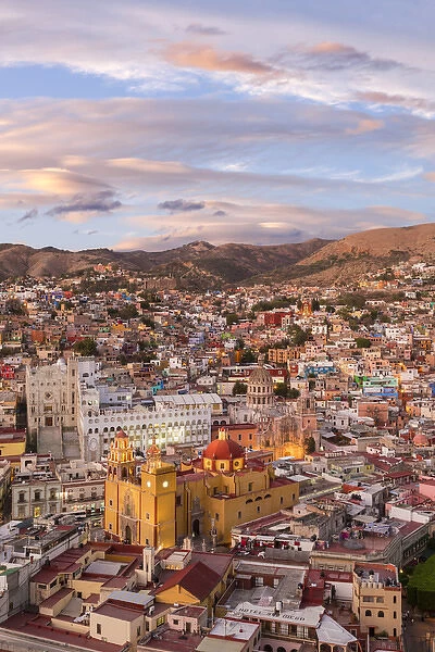 Mexico, Guanajuato. Overview of city. Credit as: Don Paulson  /  Jaynes Gallery  /  DanitaDelimont