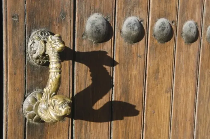 Framed Print : Mexico, Guanajuato, San Miguel de Allende, Casa Luna Pila Seca, Door Knocker and Shadow Framed Print : Mexico, Guanajuato, San Miguel de Allende, Casa Luna Pila Seca, Door Knocker and Shadow