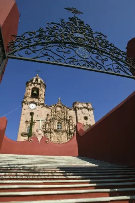 Framed Print : Mexico, Guanajuato State, Guanajuato. Templo de San Cayetano de la Valenciana Church- (b Framed Print : Mexico, Guanajuato State, Guanajuato. Templo de San Cayetano de la Valenciana Church- (b