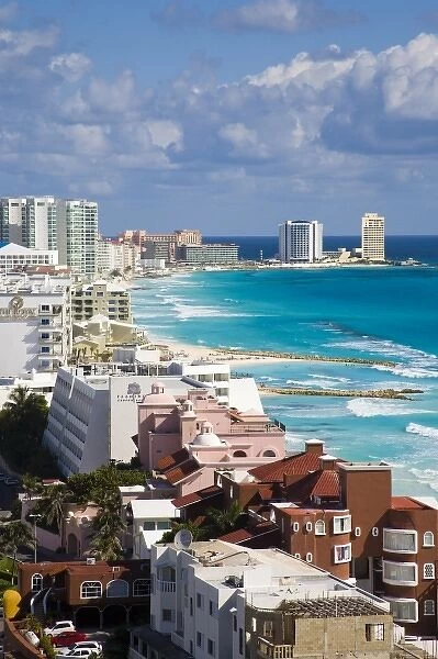 Mexico, Quintana Roo, Cancun, hotel zone on Isla Cancun, bordering the Caribbean Sea