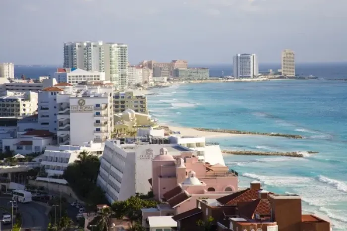 Framed Print : Mexico, Quintana Roo, Cancun, hotel zone on Isla Cancun, bordering the Caribbean Sea