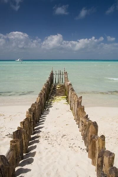 Mexico, Quintana Roo, Isla Mujeres. Isla Mujeres is the name of a small island, as well as the town