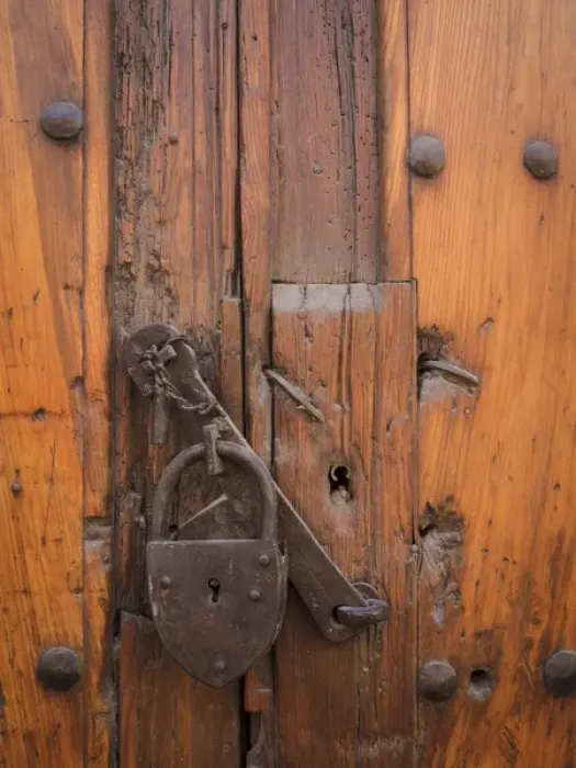 Framed Print : Mexico, San Miguel de Allende. Padlock on wooden door Framed Print : Mexico, San Miguel de Allende. Padlock on wooden door