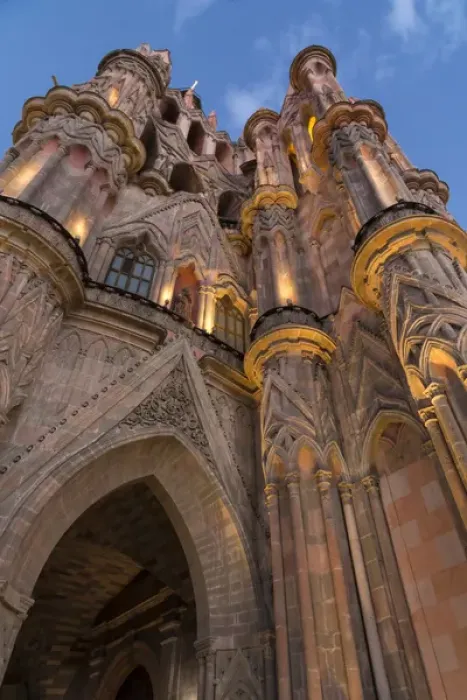 Framed Print : Mexico, San Miguel de Allende. View of Parroquia de San Miguel Arcangel church. Credit as