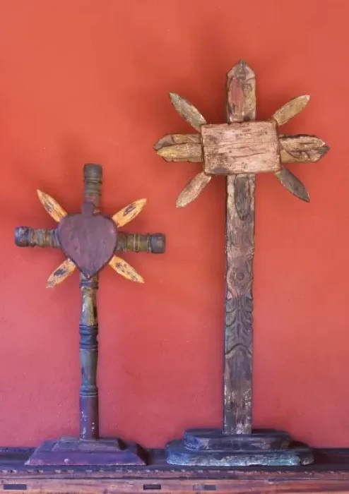 Framed Print : Mexico, San Miguel de Allende. Two wooden crosses against red wall Framed Print : Mexico, San Miguel de Allende. Two wooden crosses against red wall