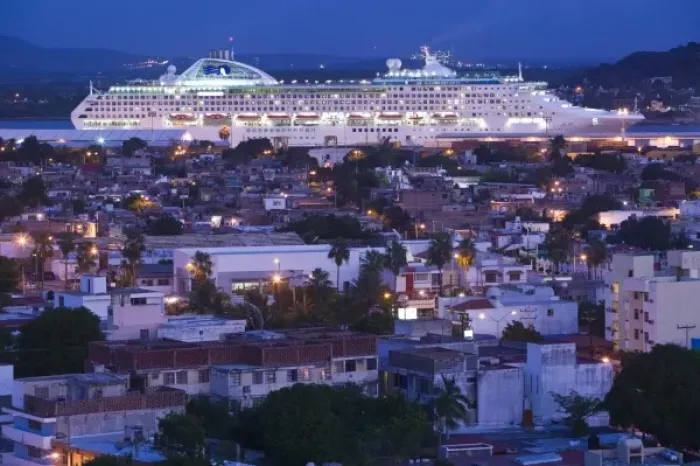 Framed Print : Mexico, Sinaloa State, Mazatlan. City View with Cruiseship / Evening Framed Print : Mexico, Sinaloa State, Mazatlan. City View with Cruiseship / Evening