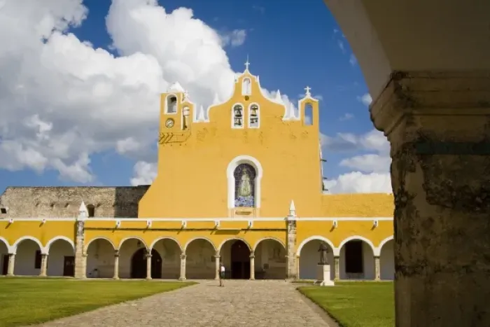 Framed Print : Mexico, Yucatan, Izamal. The Franciscan Convent of San Antonio de Padua, built by Framed Print : Mexico, Yucatan, Izamal. The Franciscan Convent of San Antonio de Padua, built by