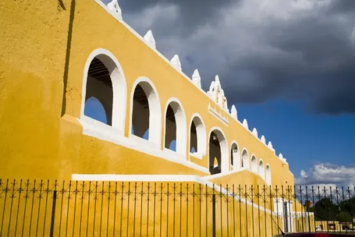 Framed Print : Mexico, Yucatan, Izamal. The Franciscan Convent of San Antonio de Padua, built by Framed Print : Mexico, Yucatan, Izamal. The Franciscan Convent of San Antonio de Padua, built by