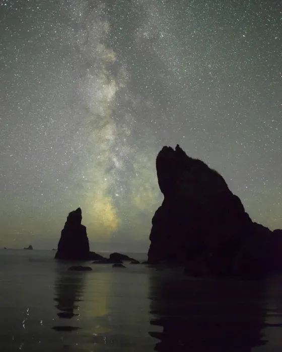 Framed Print : The Milky Way rising behind sea stacks on Ruby Beach, Olympic National Park Framed Print : The Milky Way rising behind sea stacks on Ruby Beach, Olympic National Park