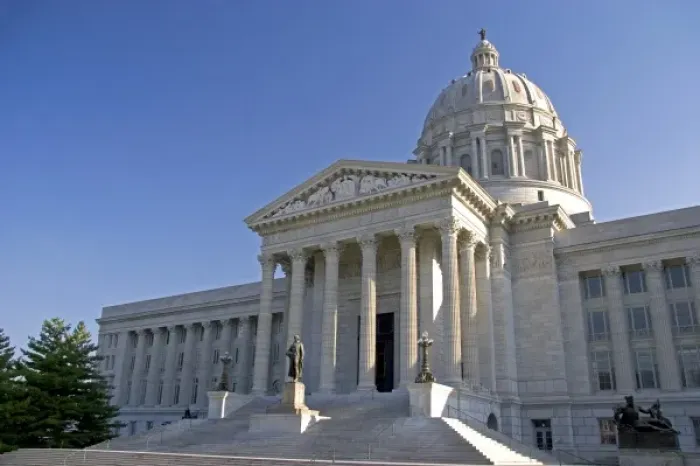 Framed Print : Missouri State Capitol Building in Jefferson City