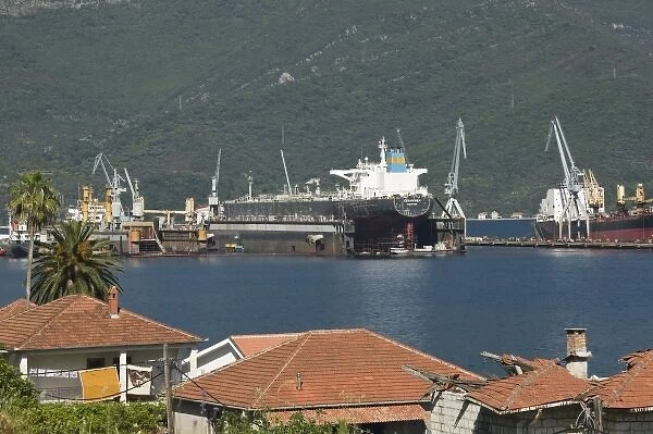 Montenegro, Herceg-Novi Bay  /  Zelenika. Zelenika Shipyard