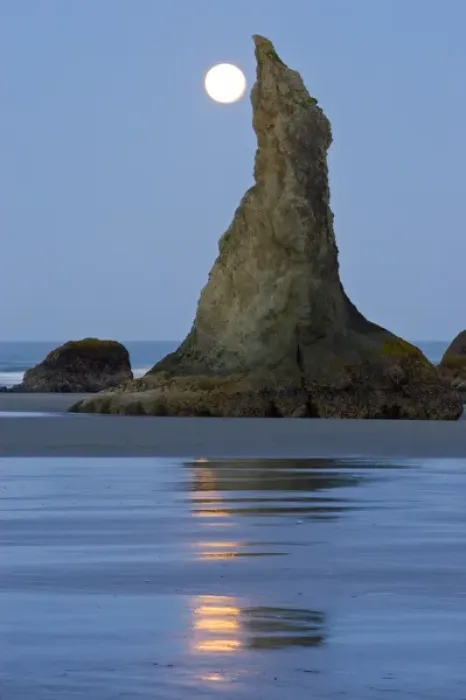 Framed Print : Moonset - Bandon Beach Framed Print : Moonset - Bandon Beach